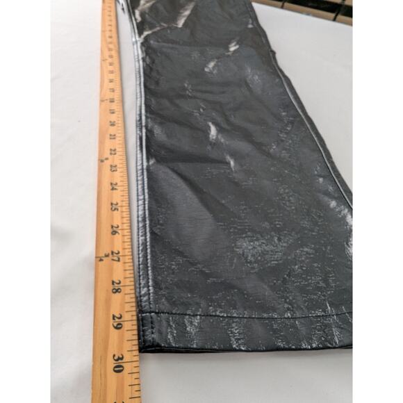 Abercrombie & Fitch 90s Straight Ultra High Rise Vegan Leather Pants Black 31/12 - Picture 11 of 11
